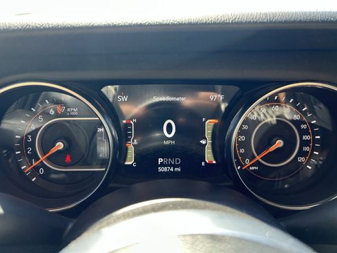 Used 2019 Jeep Wrangler Unlimited Sahara w/ Dual Top Group image 21