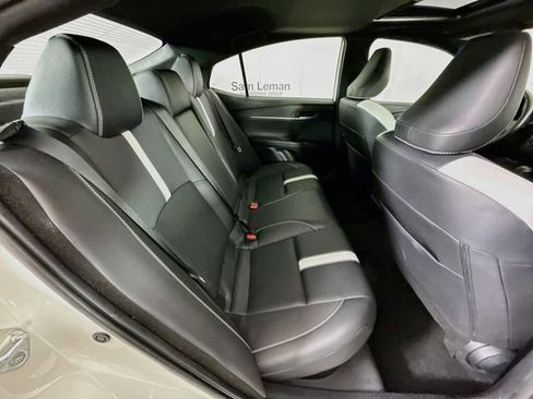 Used 2025 Toyota Camry SE w/ Convenience Package FWD image 25