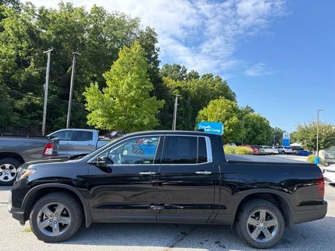 Used 2023 Honda Ridgeline RTL-E image 3