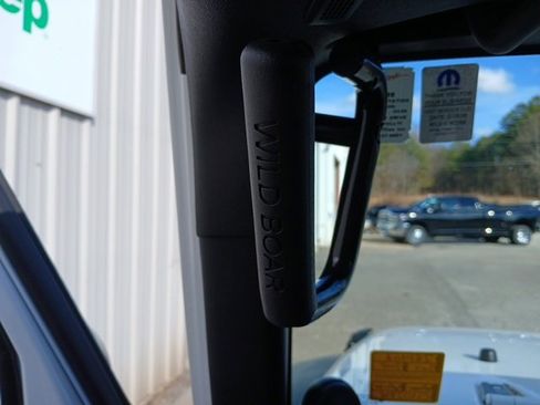 Used 2012 Jeep Wrangler Unlimited Sport image 58