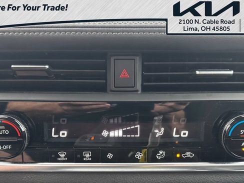 Used 2025 Nissan Rogue SV AWD/4WD image 7