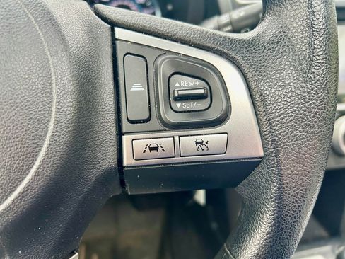 Used 2017 Subaru Forester 2.5i Premium image 25