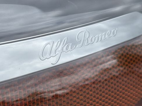 Used 2022 Alfa Romeo Giulia Ti AWD/4WD image 15