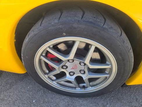 Used 2002 Chevrolet Corvette Z06 w/ Memory Pkg image 25