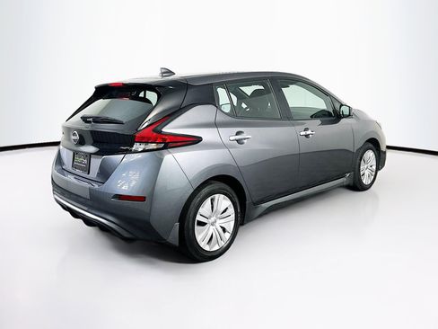 Used 2025 Nissan Leaf S image 9
