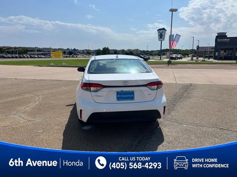 Used 2026 Toyota Corolla LE FWD image 6