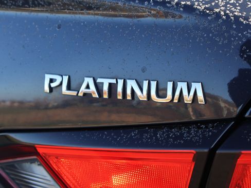 Used 2020 Nissan Altima 2.5 Platinum image 16