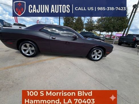 Used 2020 Dodge Challenger SXT RWD image 13