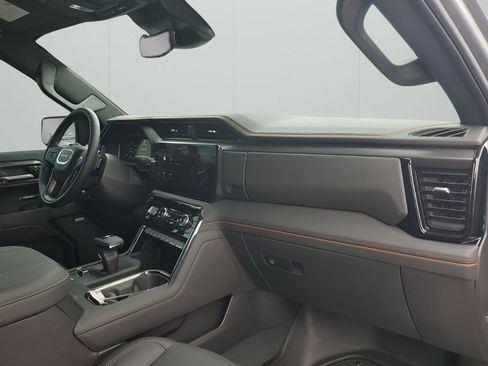 Used 2024 GMC Sierra 1500 AT4 w/ Technology Package image 14