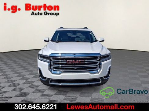 Certified 2023 GMC Acadia SLT w/ Technology Package FWD image 2
