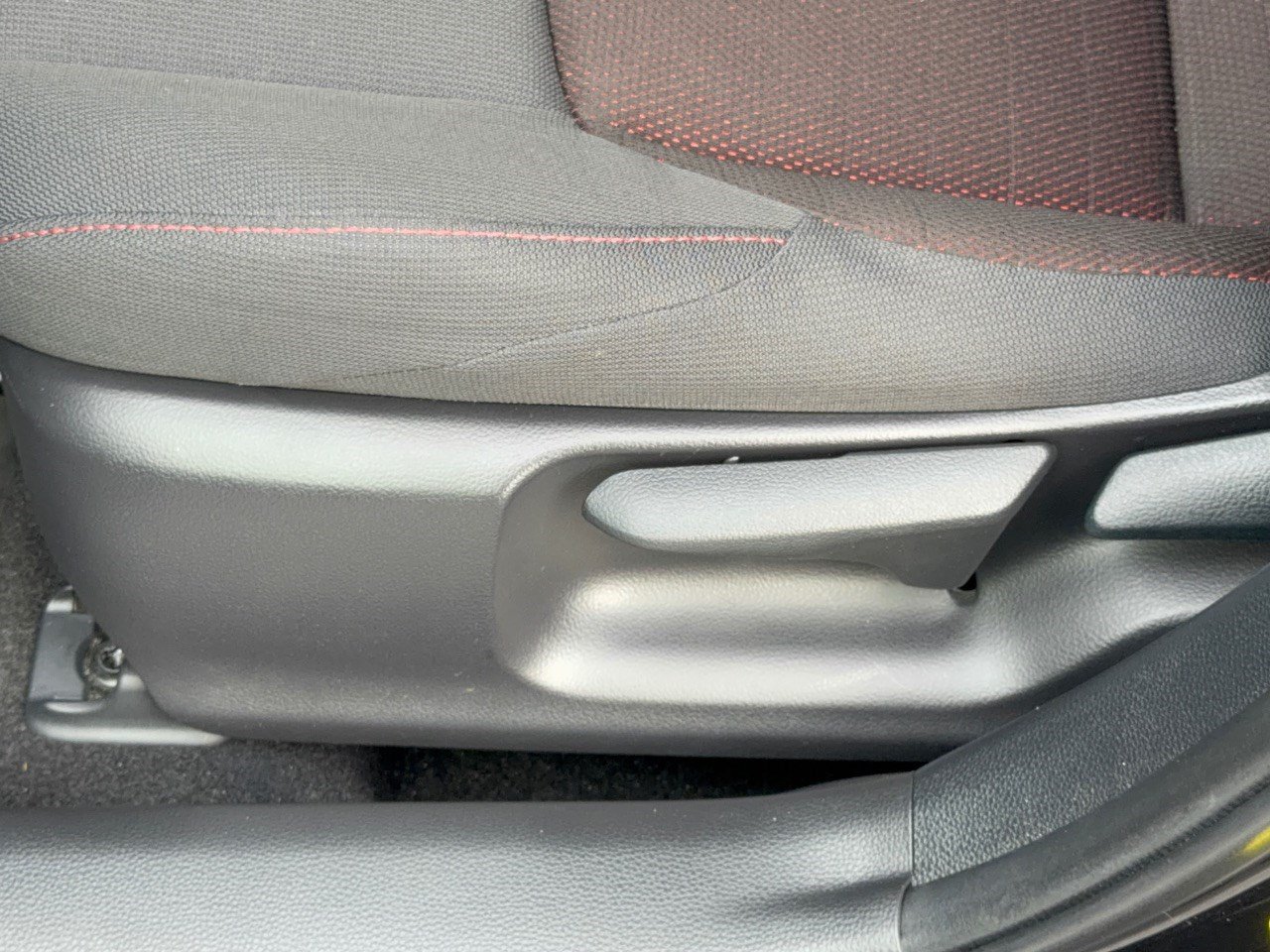 Certified 2024 Toyota Corolla SE FWD image 16