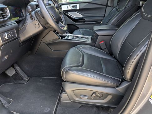 Used 2021 Ford Explorer ST w/ Equipment Group 401A image 9