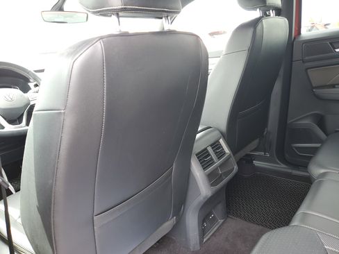 Used 2022 Volkswagen Atlas Cross Sport SE image 10