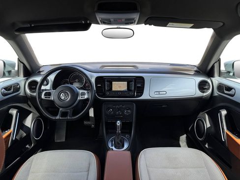 Used 2015 Volkswagen Beetle 1.8T FWD image 12