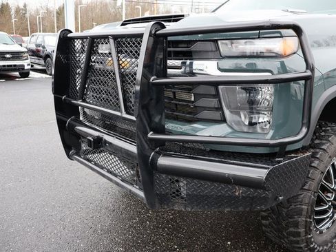 Used 2025 Chevrolet Silverado 3500 LT image 19