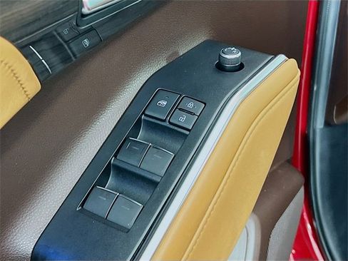 Used 2020 Toyota Highlander Platinum image 17