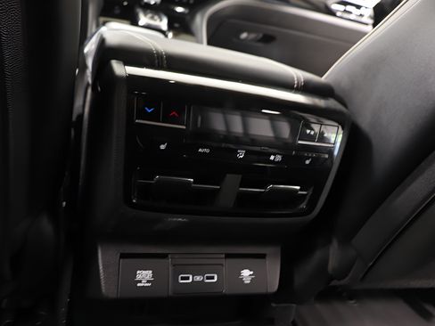 Used 2023 Acura MDX SH-AWD w/ Advance Package image 27