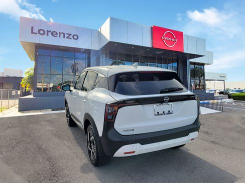 Certified 2025 Nissan Kicks SV image 6