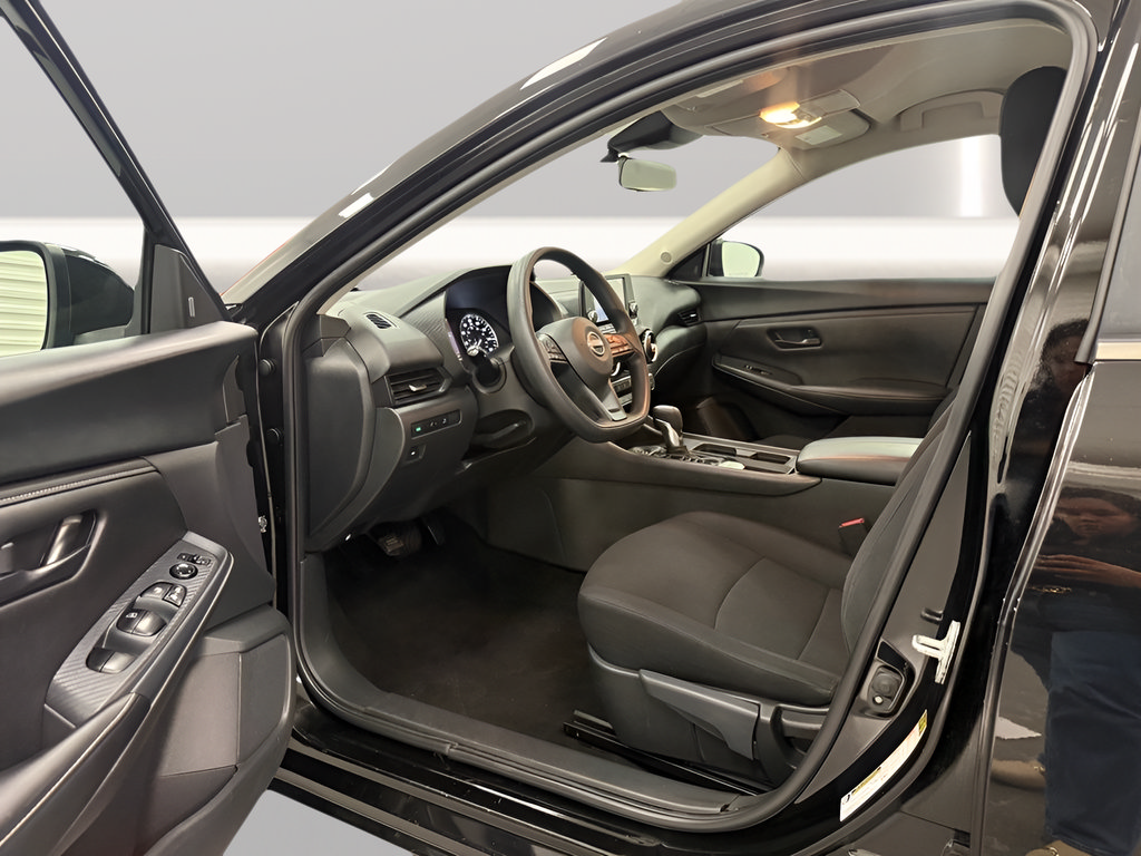 Used 2024 Nissan Sentra S FWD image 9