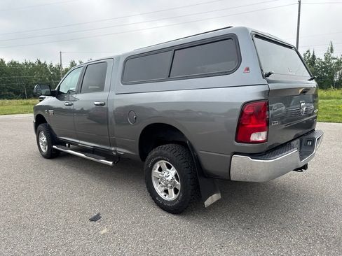 Used 2012 RAM 2500 SLT w/ Luxury Group AWD/4WD image 3