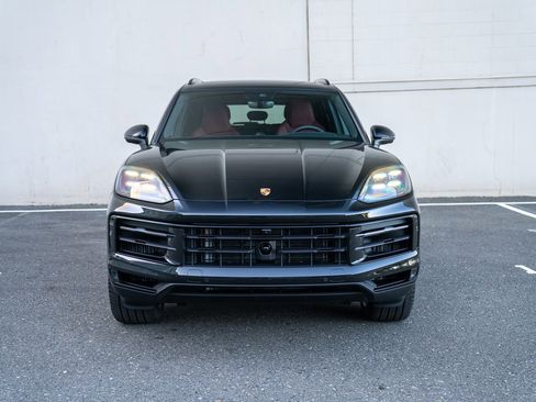 Certified 2026 Porsche Cayenne image 6