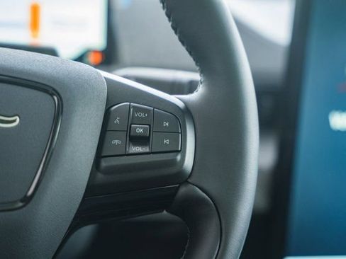 New 2025 Ford Mustang Mach-E Premium image 34