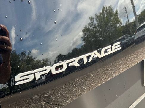 New 2026 Kia Sportage LX FWD image 33