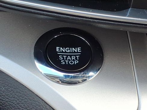 Used 2023 Ford Explorer XLT w/ Equipment Group 202A image 20