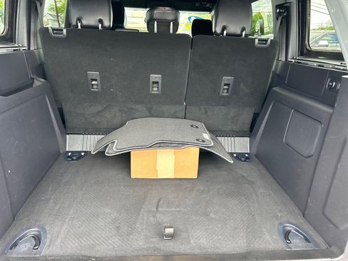 Used 2023 Ford Bronco Wildtrak AWD/4WD image 15