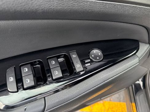Used 2023 Kia Sportage EX FWD image 31