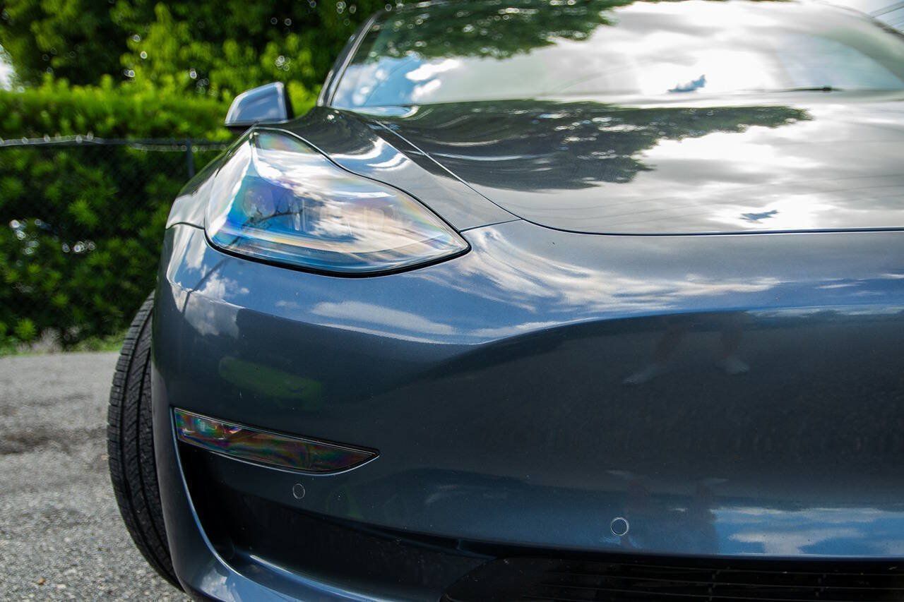 Used 2022 Tesla Model 3 Long Range AWD/4WD image 3