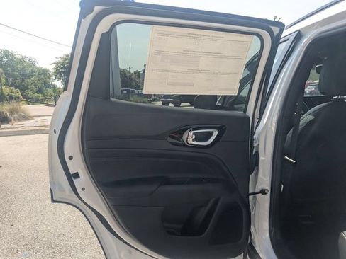 New 2026 Jeep Compass Latitude AWD/4WD image 24