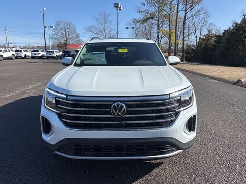 New 2026 Volkswagen Atlas SE image 2