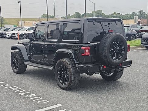 Used 2021 Jeep Wrangler Unlimited Sahara AWD/4WD image 15