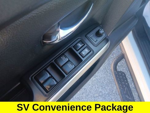 Used 2021 Nissan Titan SV w/ SV Convenience Package image 12