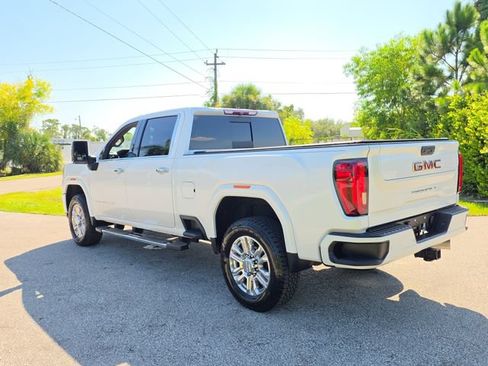 Certified 2022 GMC Sierra 2500 Denali AWD/4WD image 3