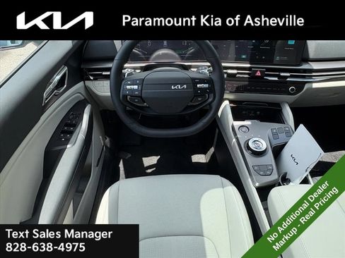 New 2026 Kia Sportage EX AWD/4WD image 24