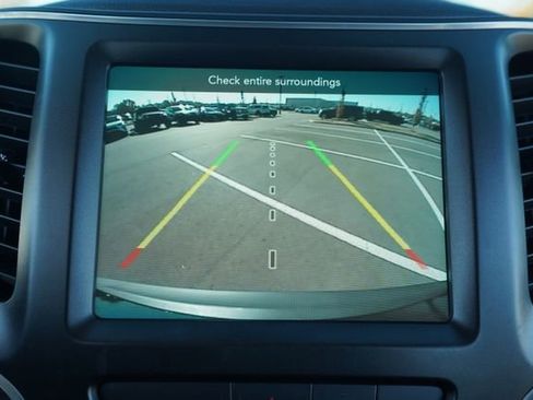 Used 2022 Jeep Cherokee Trailhawk image 28