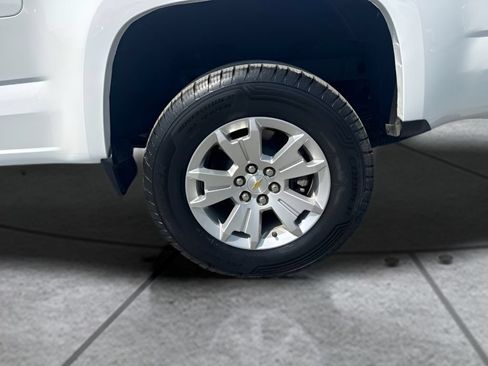 Used 2022 Chevrolet Colorado LT w/ Fleet Safety Package RWD image 16