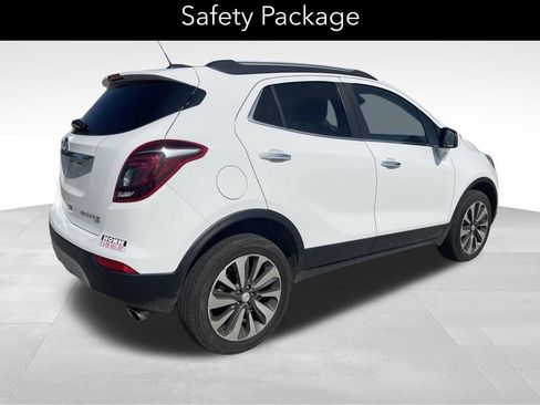 Certified 2022 Buick Encore Preferred w/ Safety Package AWD/4WD image 8