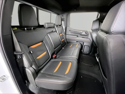 Used 2025 GMC Sierra 1500 AT4 w/ AT4 Premium Package AWD/4WD image 21