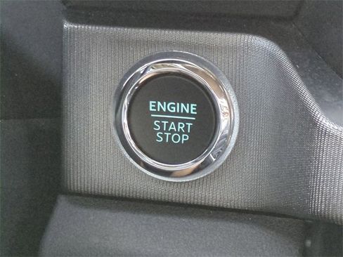 Used 2025 Ford F350 Platinum w/ FX4 Off-Road Package image 35