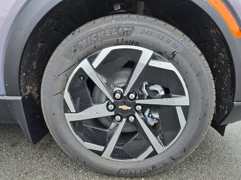 New 2026 Chevrolet Equinox EV LT FWD image 9