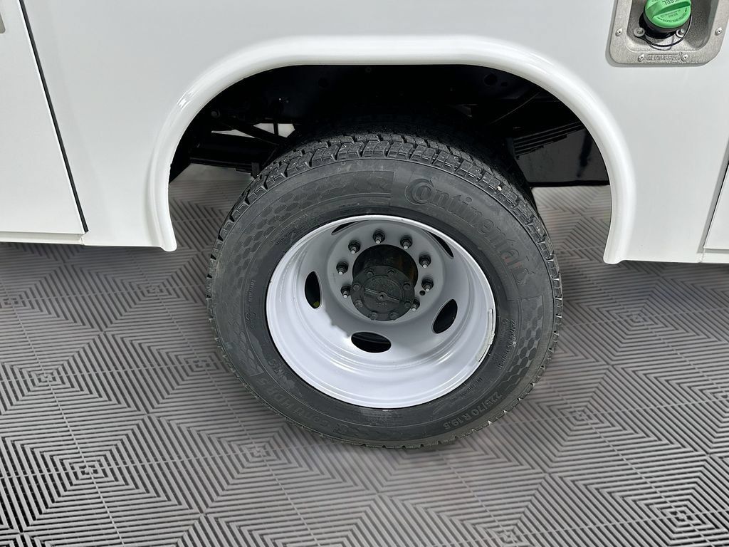 New 2026 Ford F450 XL AWD/4WD image 18