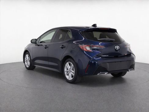Used 2022 Toyota Corolla SE FWD image 3