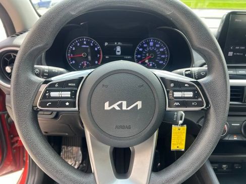 Used 2023 Kia Forte LXS w/ LXS Technology Package FWD image 12