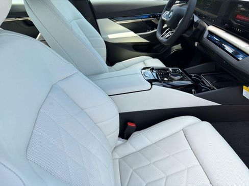 New 2026 BMW i5 M60 AWD/4WD image 31