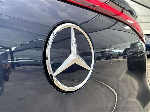 Used 2023 Mercedes-Benz EQE 350+ SUV image 9
