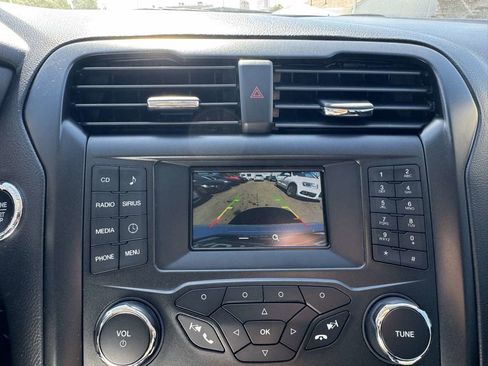 Used 2018 Ford Fusion SE w/ Equipment Group 601A image 19