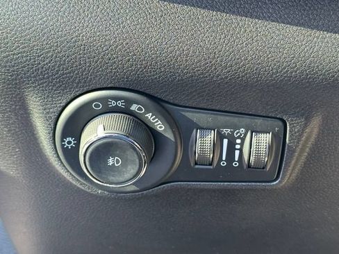 Used 2022 Jeep Compass High Altitude AWD/4WD image 24